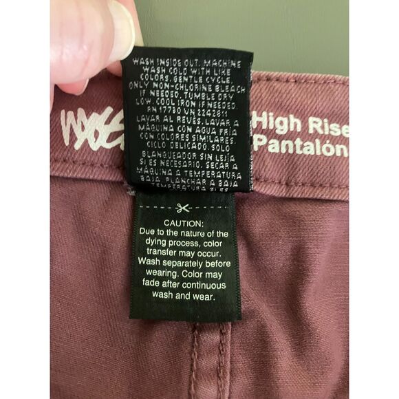 Mossimo high rise cut out floral lace insert cut off jean shorts - Picture 5 of 10